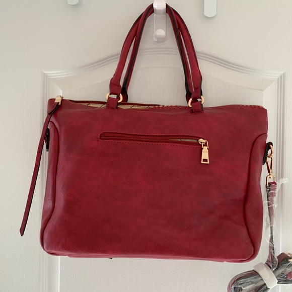 Beautiful brick red bag. - Picture 2 of 15